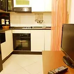 House Апартаменты *